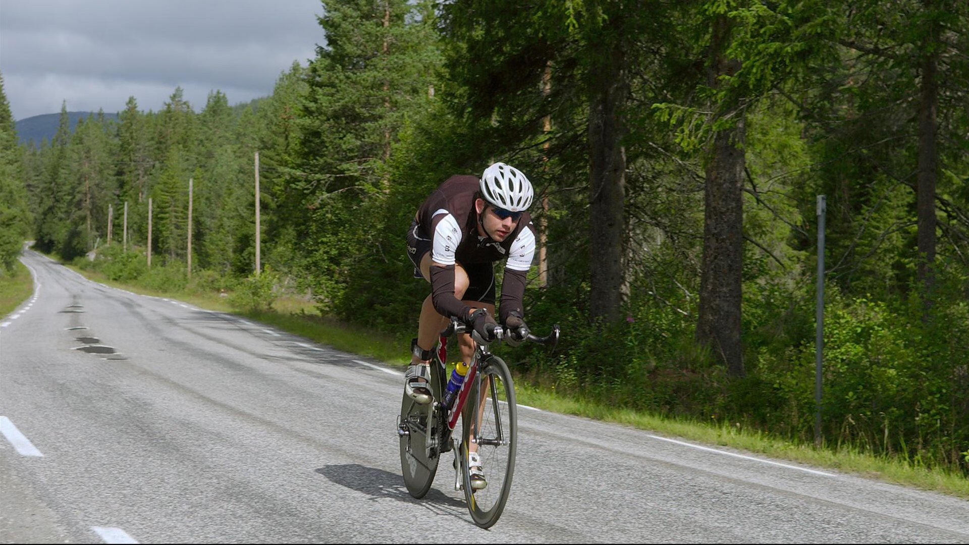 中国篮球与全球体育治理体系的互动关系，中国篮球体制建设的发展
